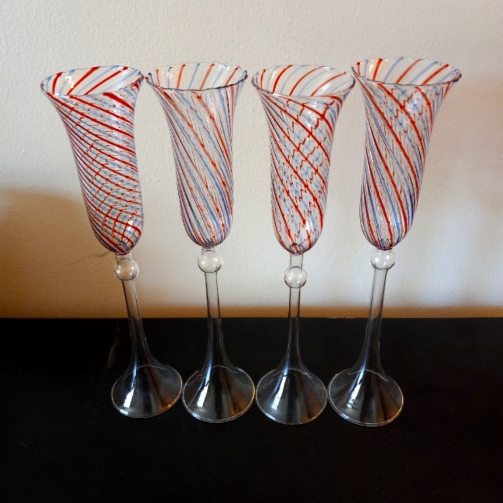 Abigails Swirl Glass Champagne Flutes